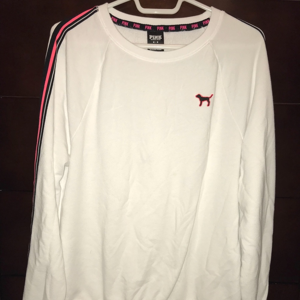 VS PINK pullover ✨